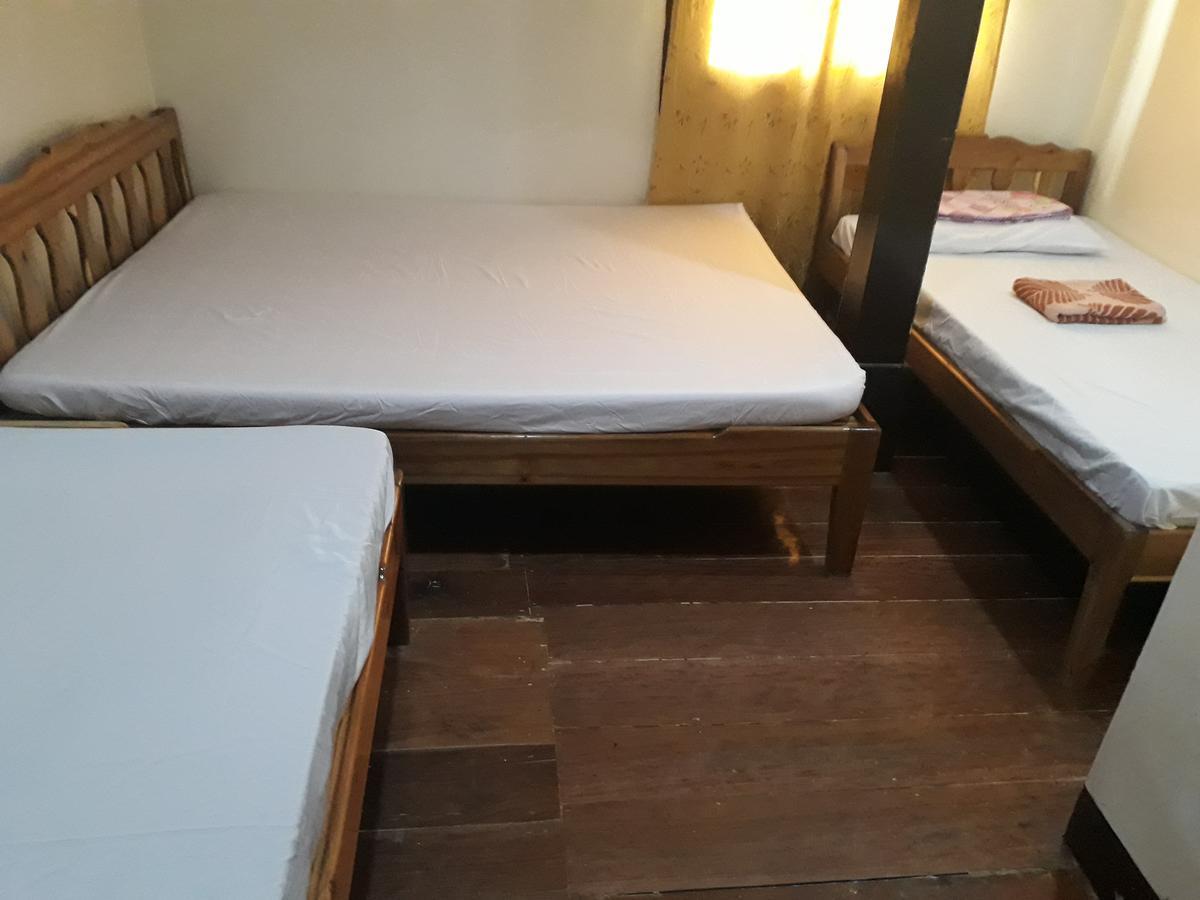 Adrian Travellers Inn エルニド エクステリア 写真